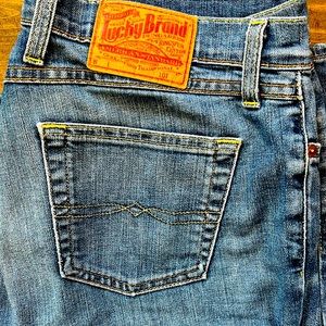 Lucky brand jeans size 8/29, no stretch, slightly flared on the bottom.